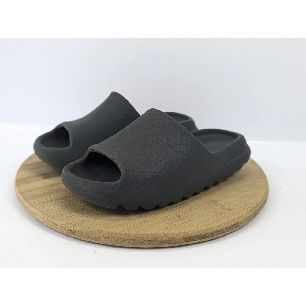 Adidas Yeezy Slide Onyx Sandals Slip On Size 8 Comfort Casual Streetwear